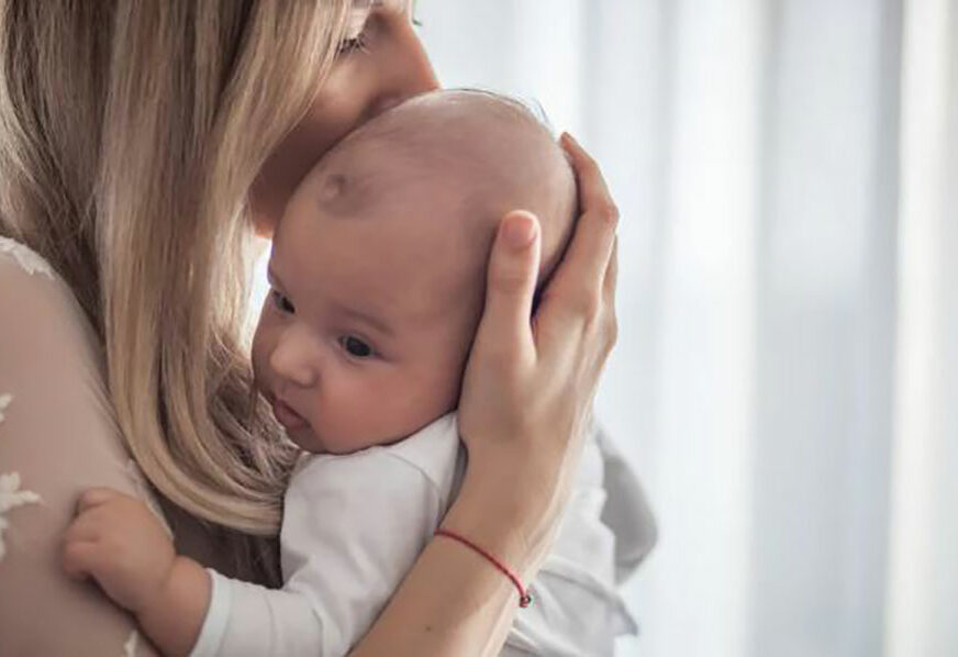 EMOCIJA KOJA NE POZNAJE GRANICE Majčina ljubav može spriječiti bolesti u kasnijim godinama