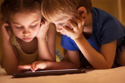 OD JUJTJUB ZVIJEZDA DO MATEMATIKE Šta djeca zapravo traže na internetu