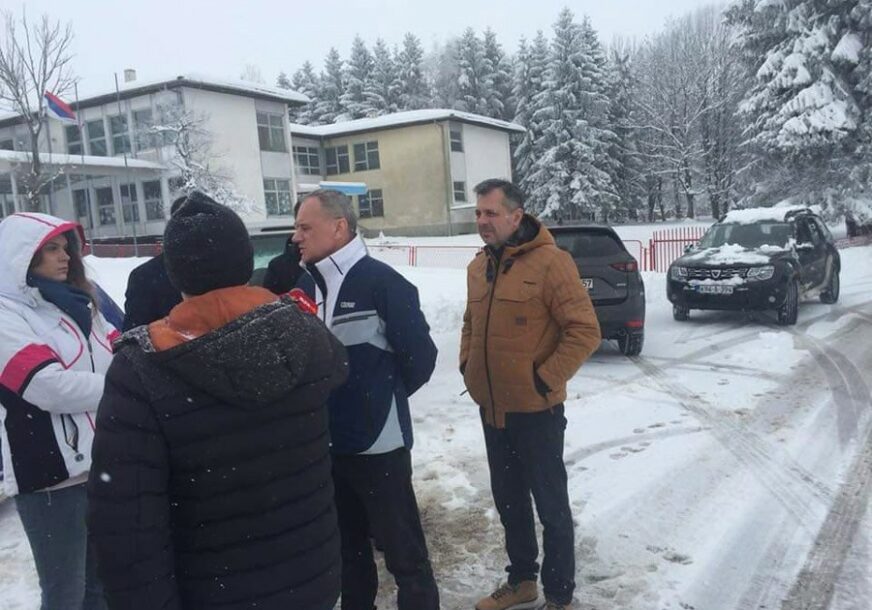 GRADONAČELNIK U KONTROLI Kako je zimska služba očistila ulice u Banjaluci