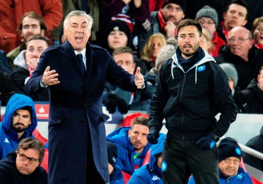 TRENER NAPOLIJA PRIGOVARA SUDIJI Anćeloti: Van Dajk je zaslužio crveni karton za prekršaj na Mertensu