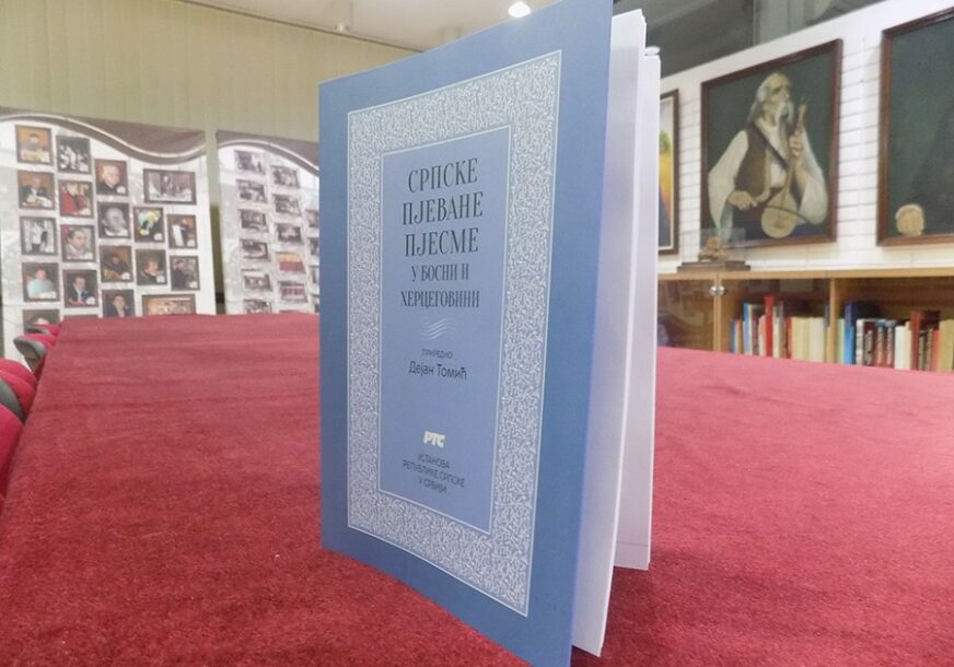 U Bijeljini predstavljena knjiga "Srpske pjevane pjesme u BiH"