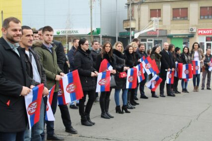 DOŠLO VRIJEME ZA SMJENU GENERACIJA Mladi žele veći prostor na političkoj sceni