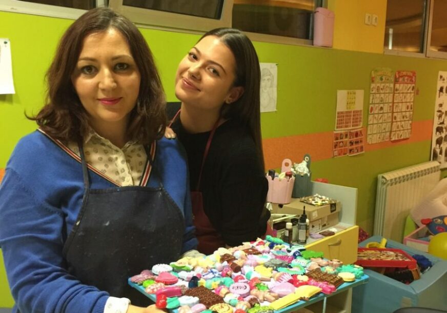 SVE SE MOŽE KAD SE MALE RUKE SLOŽE Kako gimnazijalka iz Banjaluke provodi vrijeme sa bolesnom djecom