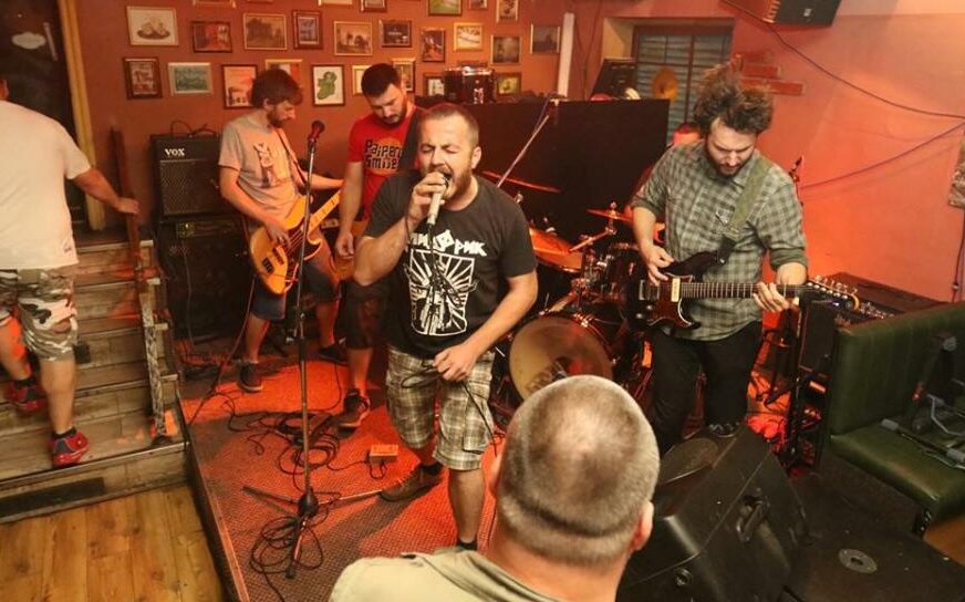 Na koncertu benda “Pajperov smijeh” promocija novog singla “Mostar trek” (VIDEO)