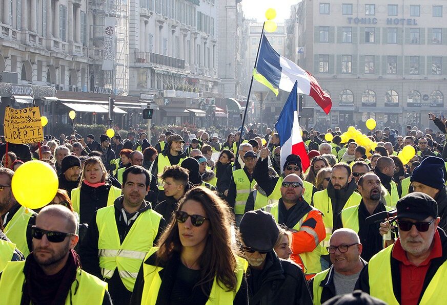 Francuska vojska za vikend izlazi na ulice zbog najavljenog protesta "žutih prsluka"