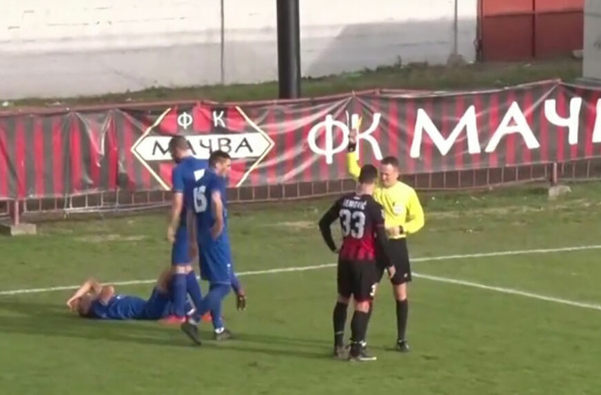 Sa njim očigledno NEMA KOMPROMISA: Na meču Superlige sudija pokazao ČAK 12 KARTONA (VIDEO)