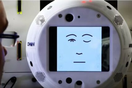 “BUDITE DOBRI, MOLIM VAS" Kako ROBOT na svemirskoj stanici uvodi red (VIDEO)