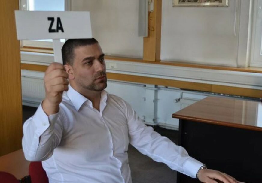 REKORDER Ovaj odbornik je podnio čak 101 inicijativu na jednoj opštinskoj sjednici u Sarajevu