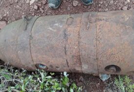 Mještani je pronašli pri radu na njivi: Kod Bijeljine uklonjena avio-bomba iz Drugog svjetskog rata teška 20 kilograma