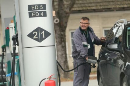 Za pun rezervoar goriva građani BiH moraju da rade DVA DANA: U Njemačkoj je situacija dosta drugačija