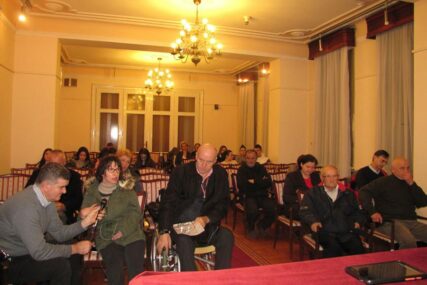 Javna rasprava o nacrt budžeta za iduću godinu: Udruženja tražila VIŠE NOVCA za prevoz i njegu osoba sa invaliditetom