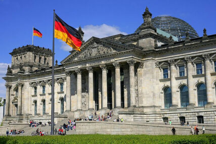 “BEZBJEDNOST TU POČINJE” Njemačka najavila pooštrene kontrole na svim granicama