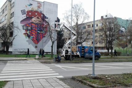 PRIPREME ZA SEPTEMBAR U toku obnavljanje pješačkih prelaza u blizini škola