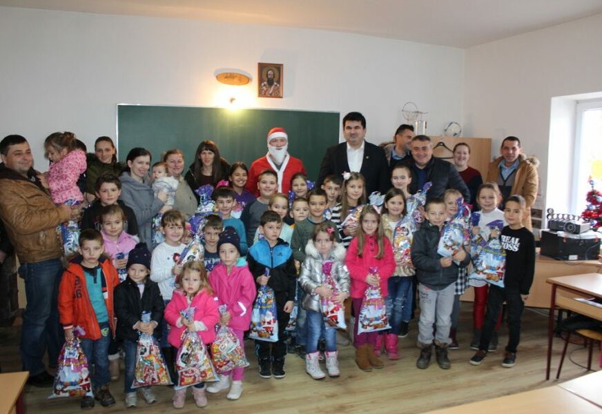 Podjeljeni novogodišnji paketići mališanima iz Lipovice