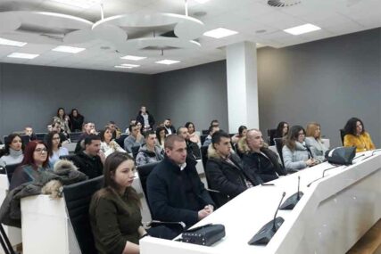 Istočno Sarajevo stipendira 50 studenata