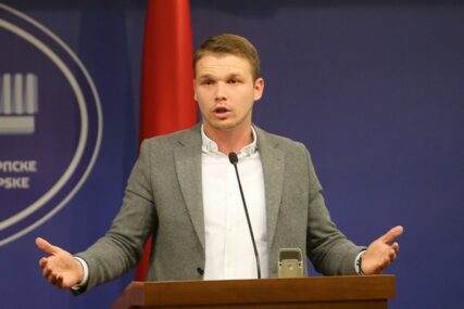 "ZNAM DA MI JE ŽIVOT SADA UGROŽEN" Stanivuković tvrdi da je njegovom saradniku prijećeno u MUP-u RS