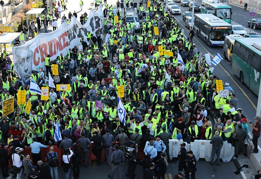 "ŽUTI PRSLUCI" STIGLI DO JERUSALIMA Narod protestovao zbog povećanja cijena, policija uhapsila 10 demonstranata