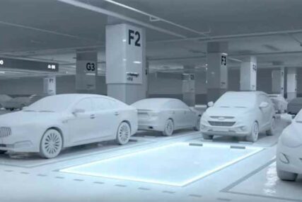 KAKVO OLAKŠANJE Automobili će se u budućnosti SAMI PARKIRATI, a baterije puniti bežično (VIDEO)