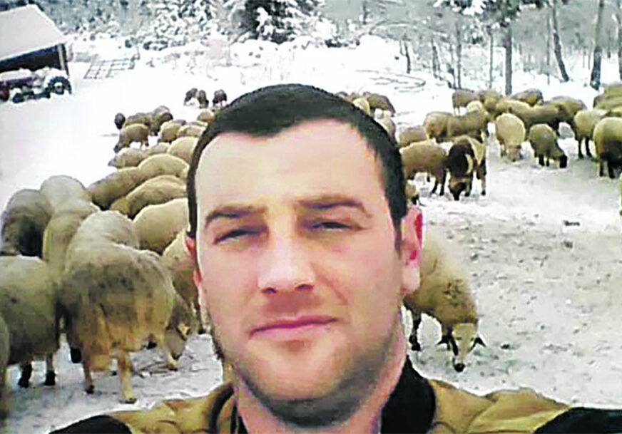 IZVADIO PASOŠ ZA SVAKU OVCU Branko čim izađe iz kuće postaje STRANI DRŽAVLJANIN na svojoj zemlji