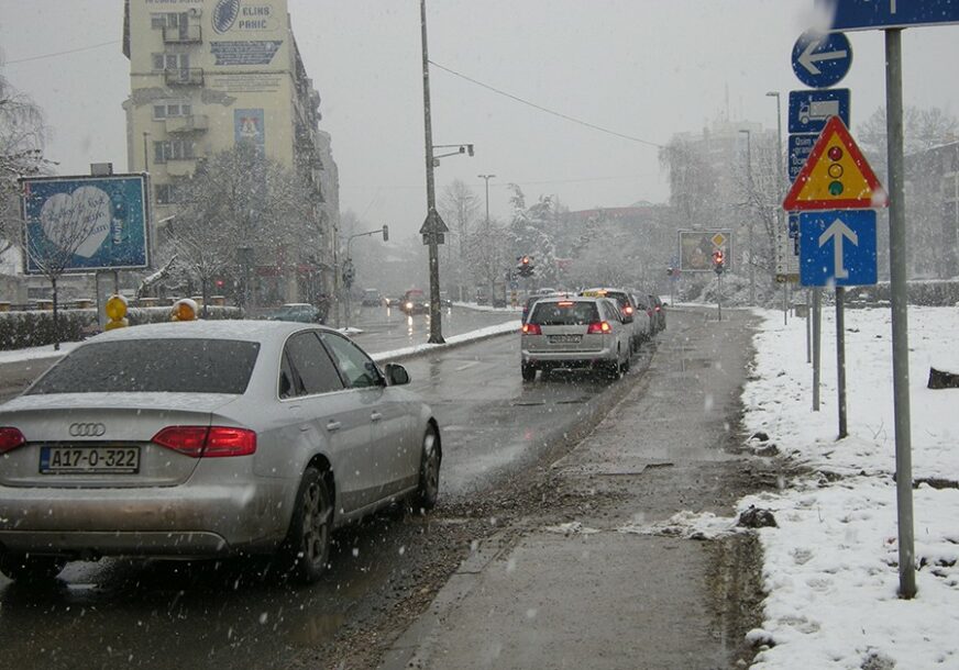 Brčko: Uprkos velikom snijegu prohodni svi putevi na području Distrikta