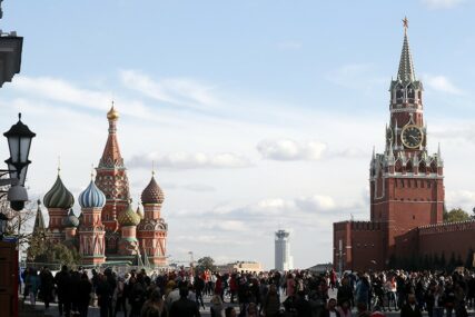 DEMONSTRACIJE NA PRAZNIK RADA Više od 100.000 ljudi na ulicama Moskve