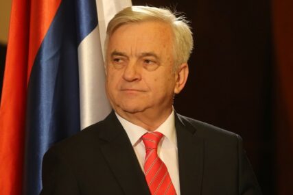 Čubrilović čestitao Đokoviću na nagradi "Laurens"