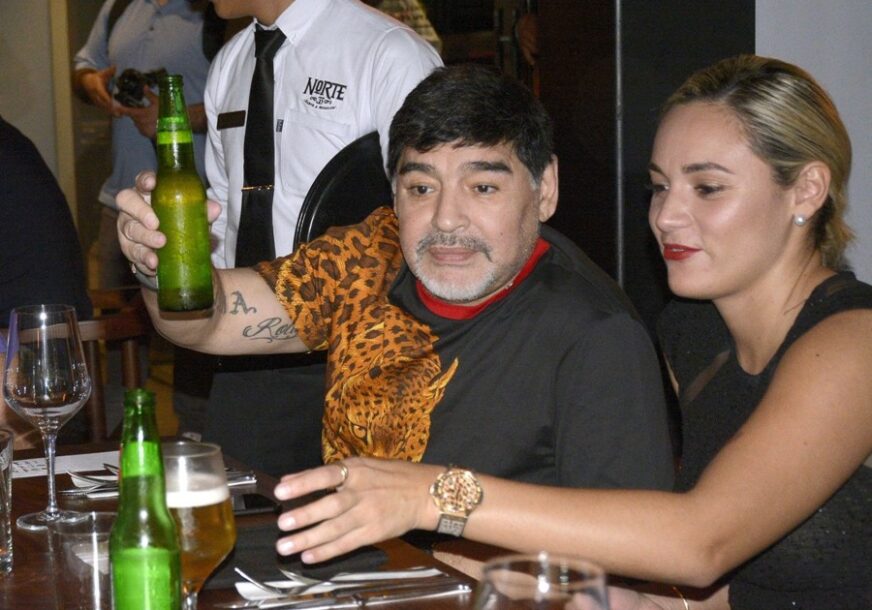 VOLI ŽENE Šuška se da Maradona ima još troje djece na Kubi, spreman ih je PRIZNATI