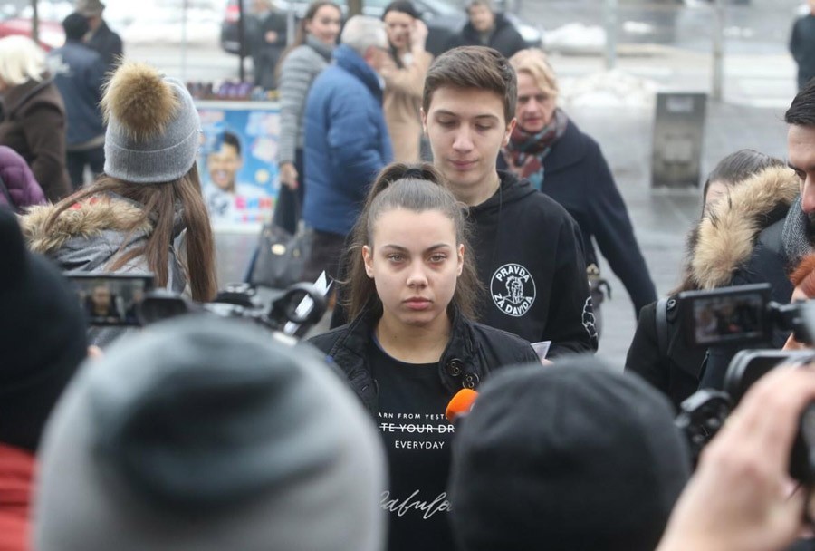 “ŽELIO JE ŽENU, DJECU, PORODICU! ŽELIO JE ŽIVOT” Potresan govor prijateljice pokojnog Davida Dragičevića (FOTO)