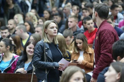 Studenti pozvali HEA BiH da hitno REAKREDITUJE UNIVERZITETE i spriječi IZBACIVANJE BIH iz Erasmus plus programa