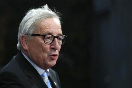 Junker: Bregzit bez dogovora imaće za posljedicu kontrole na granici sa Irskom