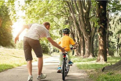 NESVAKIDAŠNJA KAMPANJA Bicikli za djecu čiji su roditelji PRESTALI PUŠITI
