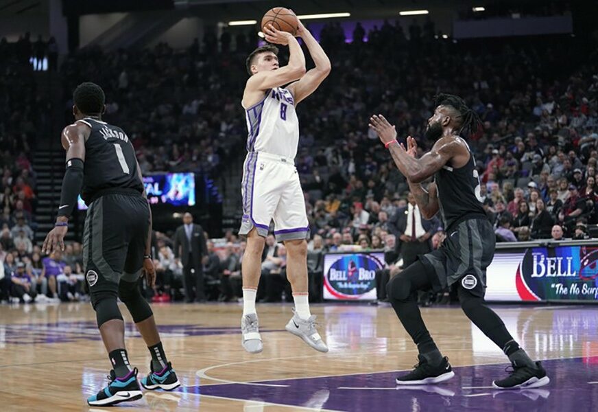 Bogdanović, Bjelica i Sakramento pregazili Detroit (VIDEO)