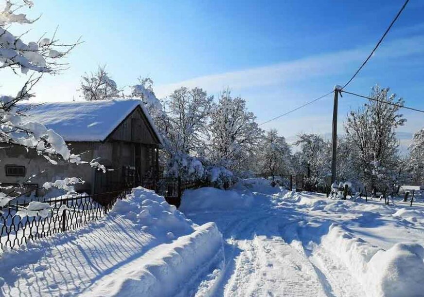 KAO SA RAZGLEDNICE Zimske fotografije iz Bosanskog Petrovca ostavljaju BEZ DAHA