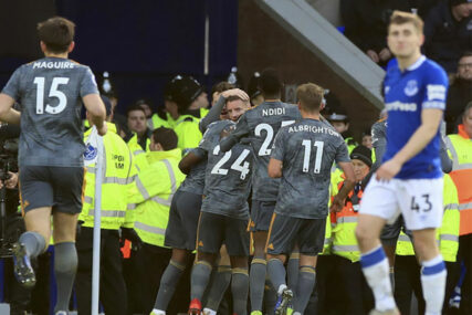 KIKSNETE JEDAN JEDINI PUT - I VARDI VAS KAZNI Everton je to saznao na bolan način