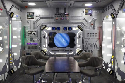 HOTEL KAO NAUČNA FANTASTIKA Unutrašnjost mu je kao u svemirskom brodu, a hrana kakvu jedu astronauti (FOTO)