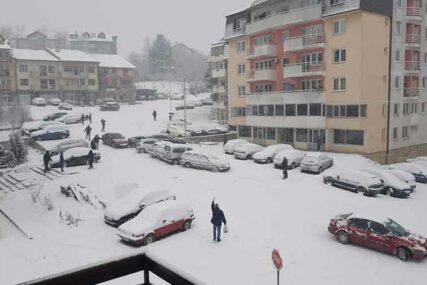 Čišćenje snijega u Istočnom Novom Sarajevu i Istočnoj Ilidži zadovoljavajuće