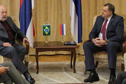 NA DNEVNOM REDU BITNA PITANJA Dodik na sastancima sa ambasadorima Brazila i Srbije