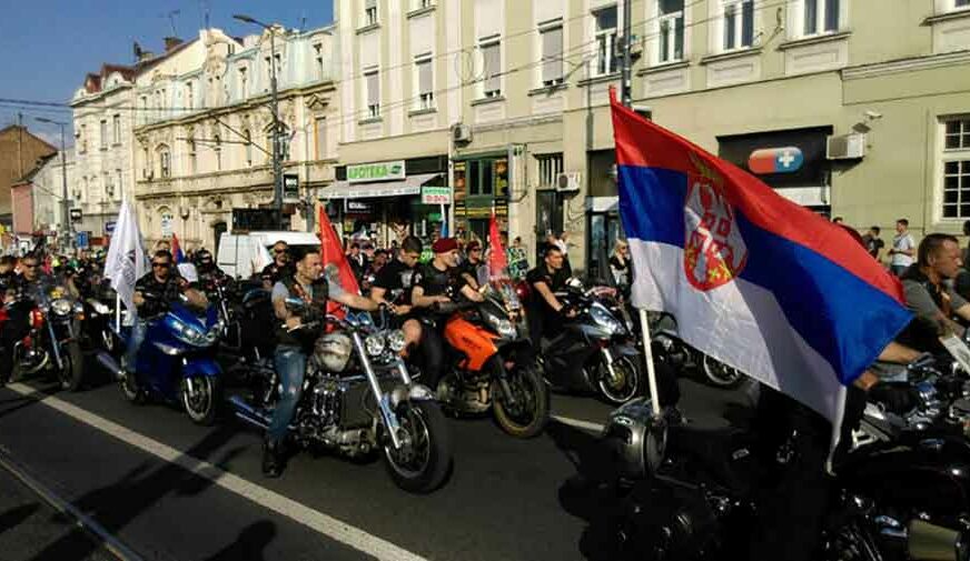 I “Noćni vukovi” dočekuju Putina: Srpski ogranak danas ispred Hrama Svetog Save