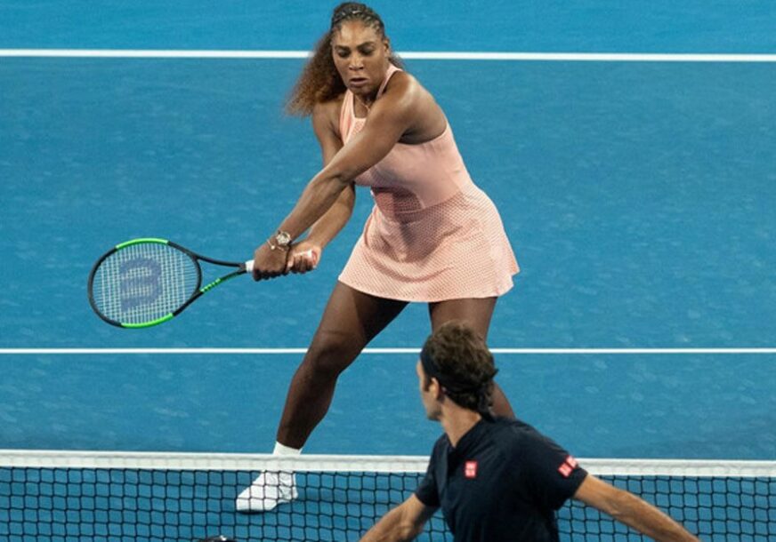 SPEKTAKL NA TERENU Federer je igrao protiv Serene i nije se dao, a poslije meča je ispao PRAVI DŽENTLMEN