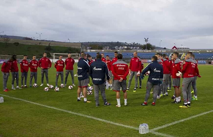 PRVI DAN PRIPREMA Naporan trening fudbalera Zvezde na Kipru (VIDEO)