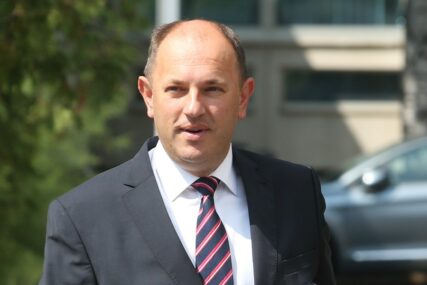 “Stabilan sistem” Petrović tvrdi da NEĆE BITI POSKUPLJENJA STRUJE u Srpskoj