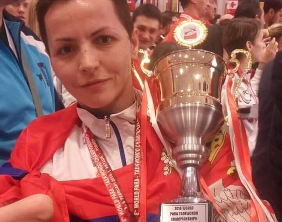 OVA ŽENA JE ISTINSKI BORAC Bobana iz Gradiške osvojila je srebrnu medalju na Svjetskom prvenstvu u paratekvandou