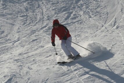 ZIMOVANJE U NEGATIVAN TEST NA KORONU U subotu se otvaraju skijališta u devet regiona