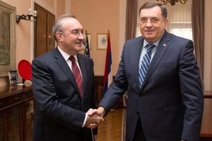 O SARADNJI I ČLANSTVU U EU Dodik razgovarao s ambasadorima Turske, Bjelorusije i Belgije