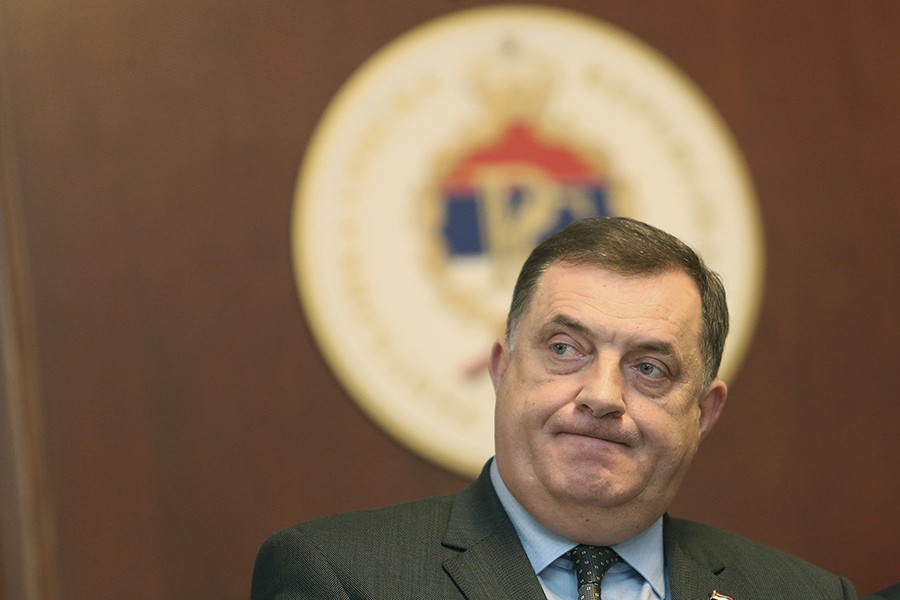 Dodik: Podržavam legitimo izabranu vlast u Srbiji