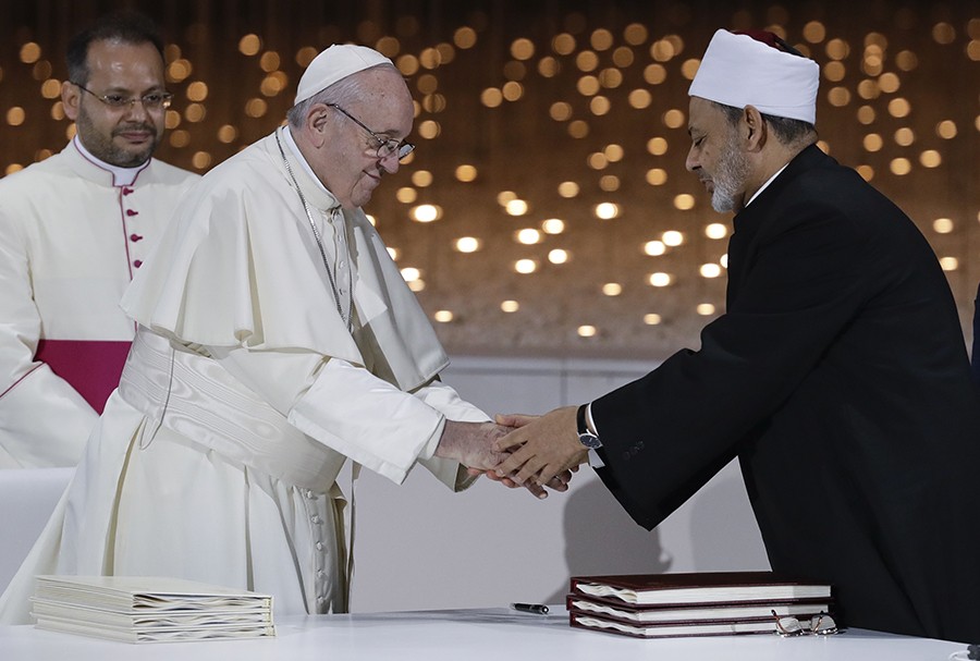 ISTORIJSKA POSJETA Papa u Abu Dabiju pozvao na mir