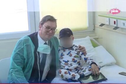 Vučić o fotografiji sa dječakom u bolnici: Da sam odbio majku, rekli bi mi da sam đubre i bezosjećajni skot