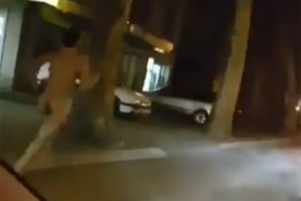 GRAĐANI U ŠOKU Kao od majke rođen trčao ulicama Mostara (VIDEO)