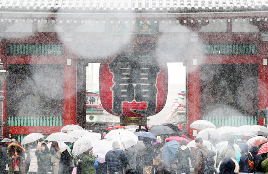 LEDENI JAPAN Zbog hladnoće u Tokiju otkazano više od 100 LETOVA