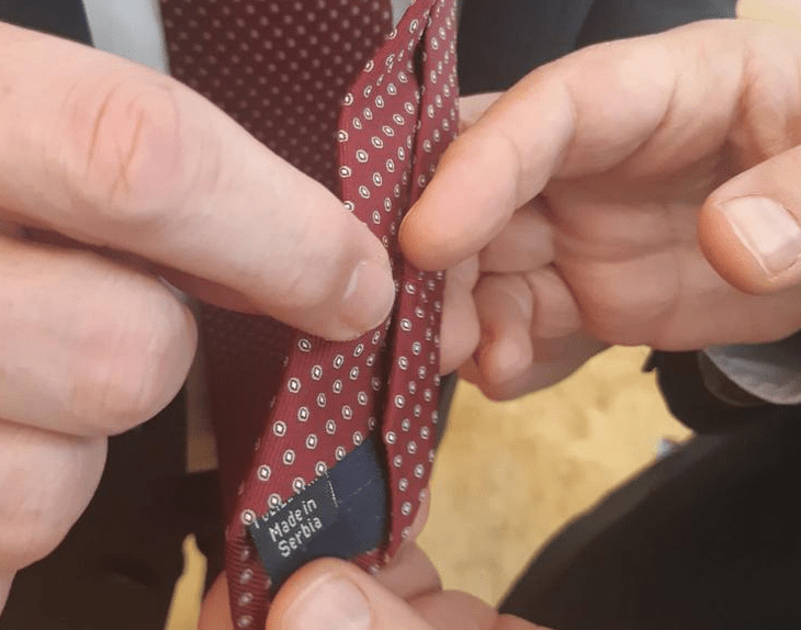 MADE IN SERBIA Dačić izvrnuo kravatu gostu iz Evropskog parlamenta